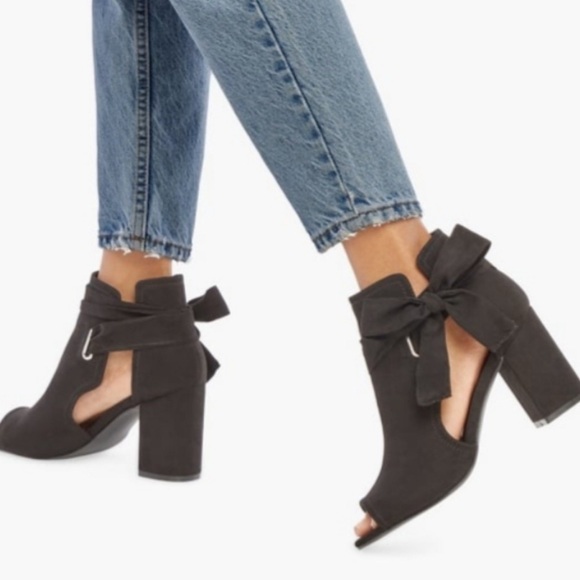 JustFab Karine Heeled Sandals-Black - Picture 4 of 12